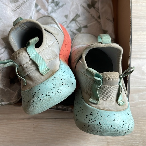 Girl’s Under Armour GPS Runplay Fade sneakers size 13K - Picture 6 of 8